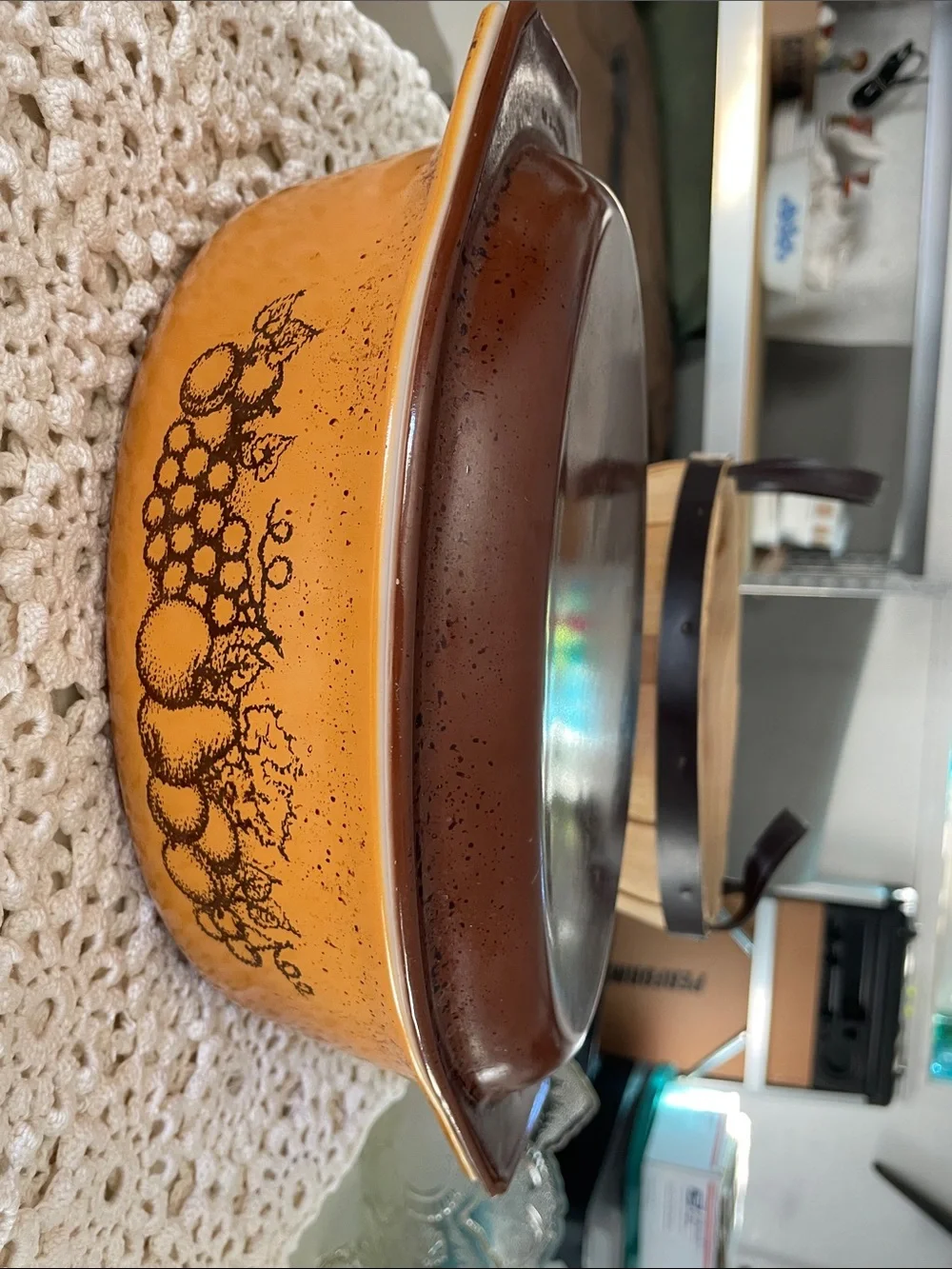 Vintage Pyrex old Orchard Fruit Brown Casserole